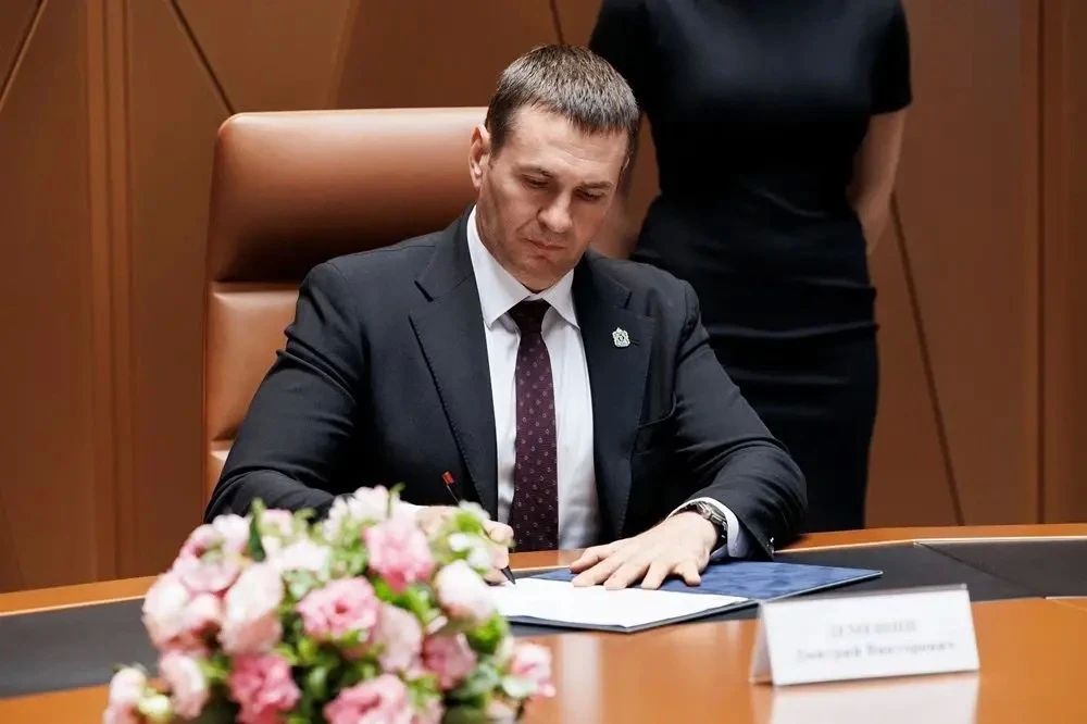 Дмитрий Демешин: Ещё один пример настоящего социального партнерского подхода, когда крупный бизнес, работающий в регионе, вкладывается не только в производство, но и в здоровье и благополучие наших земляков Дмитрий Демешин: Ещё один пример настоящего социального партнерского подхода, когда крупный бизнес, работающий в регионе, вкладывается не только в производство, но и в здоровье и благополучие наших земляков