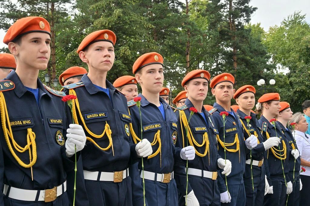 Сергей Кравчук: Дальний Восток стал тем самым рубежом, где усилиями наших отцов и дедов 81 год назад был окончательно сломлен враг и завершилась самая масштабная и трагическая война в истории человечества Сергей Кравчук: Дальний Восток стал тем самым рубежом, где усилиями наших отцов и дедов 81 год назад был окончательно сломлен враг и завершилась самая масштабная и трагическая война в истории человечества
