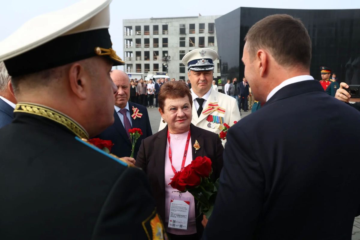 Дмитрий Демешин: Мемориал Героям Нового времени открыли в Хабаровске Дмитрий Демешин: Мемориал Героям Нового времени открыли в Хабаровске