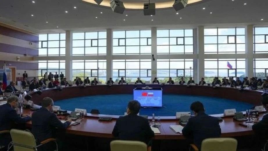 Денис Мантуров провел заседание Межправительственной Российско-Китайской комиссии по инвестиционному сотрудничеству Денис Мантуров провел заседание Межправительственной Российско-Китайской комиссии по инвестиционному сотрудничеству