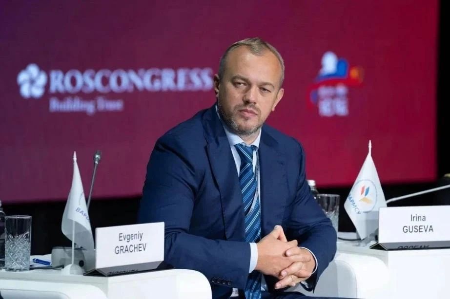 Туризм, промышленность, инфраструктура: на II Российско-Китайском форуме в Хабаровске рассказали, как города-побратимы могут быть полезны друг другу Туризм, промышленность, инфраструктура: на II Российско-Китайском форуме в Хабаровске рассказали, как города-побратимы могут быть полезны друг другу
