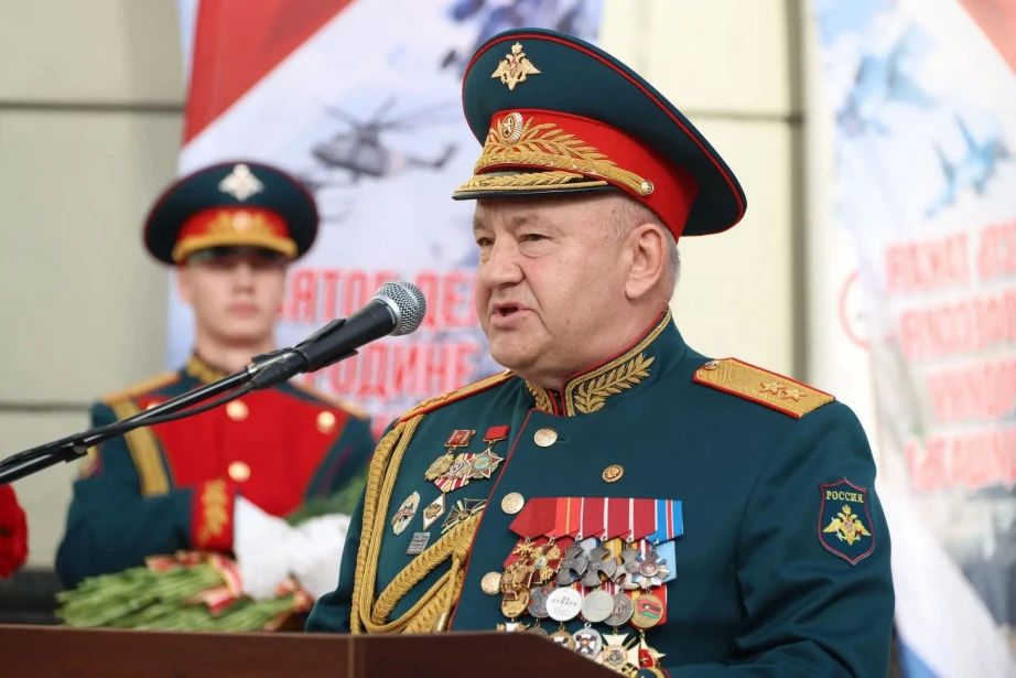 В Хабаровске увековечили память Героя России генерал-полковника Геннадия Жидко В Хабаровске увековечили память Героя России генерал-полковника Геннадия Жидко