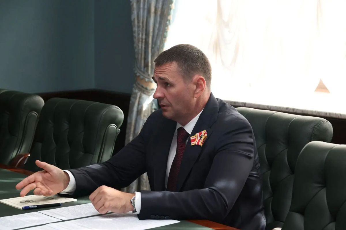 Дмитрий Демешин: В рамках II Российско-Китайского форума в Хабаровске провел рабочую встречу с заместителем Министра промышленности и торговли РФ Романом Чекушовым Дмитрий Демешин: В рамках II Российско-Китайского форума в Хабаровске провел рабочую встречу с заместителем Министра промышленности и торговли РФ Романом Чекушовым