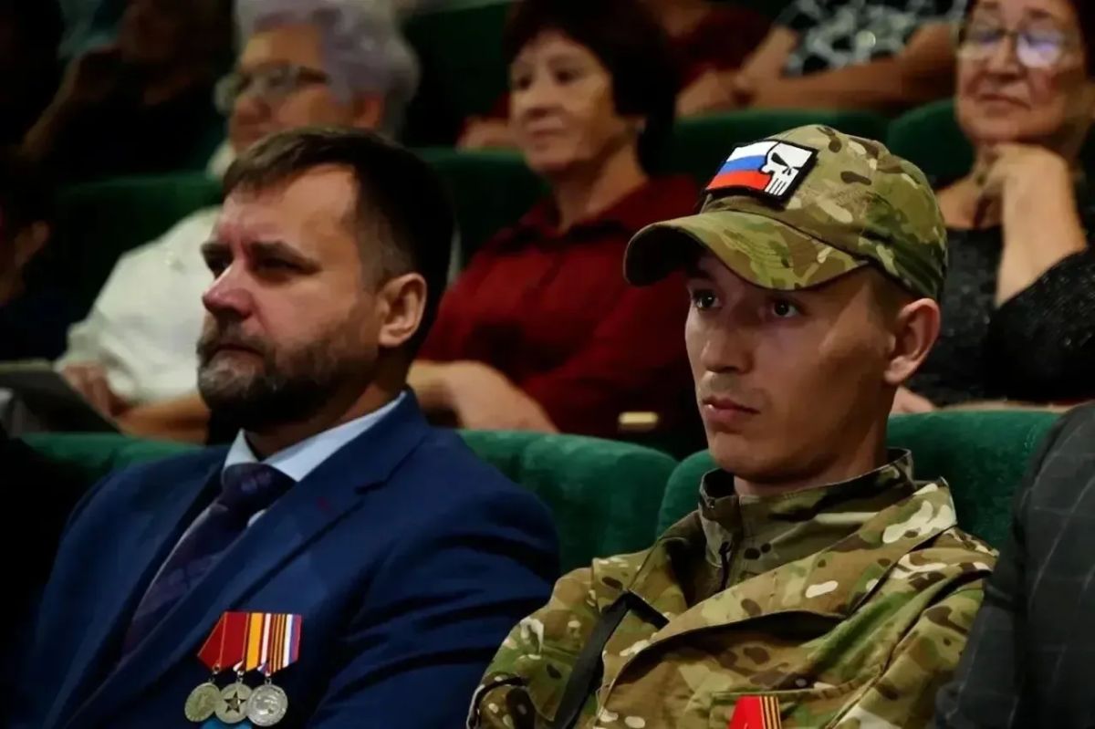 Максим Иванов: «Опыт ветеранов — не в архив, а новым поколениям!» Максим Иванов: «Опыт ветеранов — не в архив, а новым поколениям!»