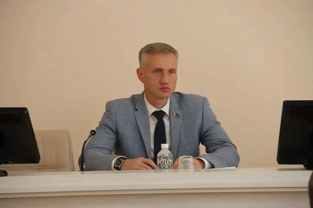 Сергей Кравчук: Провел аппаратное совещание Сергей Кравчук: Провел аппаратное совещание