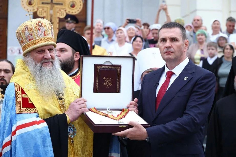 Десница святителя Спиридона Тримифунтского прибыла в Хабаровск Десница святителя Спиридона Тримифунтского прибыла в Хабаровск