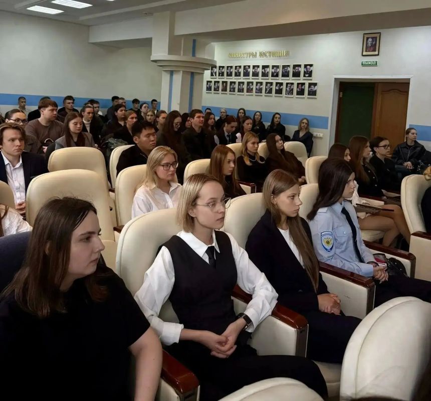 Урок Мужества: откровенный разговор о долге, Родине и подвиге Урок Мужества: откровенный разговор о долге, Родине и подвиге