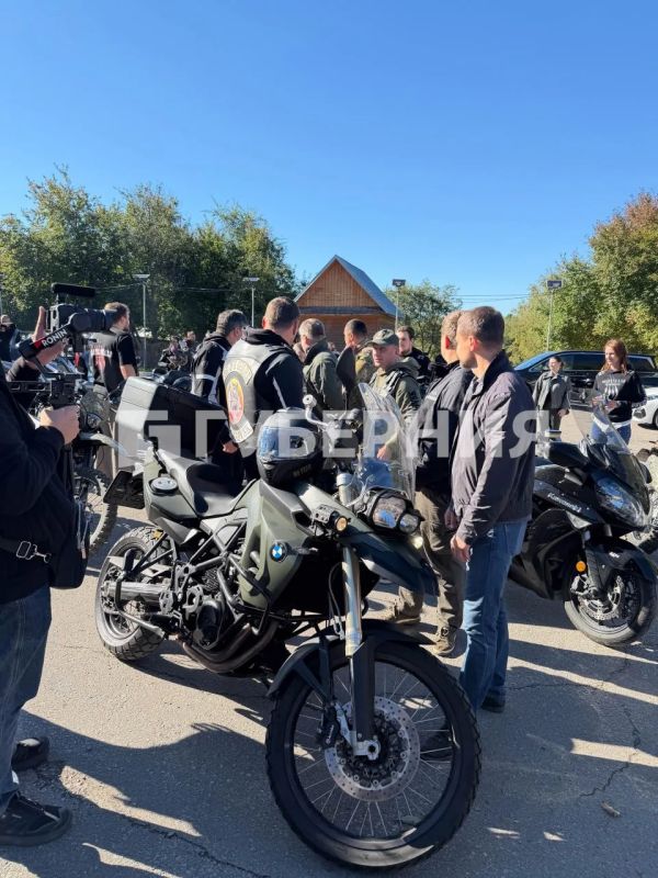 Дмитрий Демешин возглавил мотопробег ко Дню победы во Второй мировой войне Дмитрий Демешин возглавил мотопробег ко Дню победы во Второй мировой войне