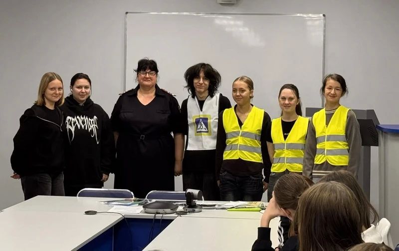 Госавтоинспекция КомсомольсканаАмуре провела мероприятия по формированию навыков безопасного поведения на дороге Госавтоинспекция КомсомольсканаАмуре провела мероприятия по формированию навыков безопасного поведения на дороге