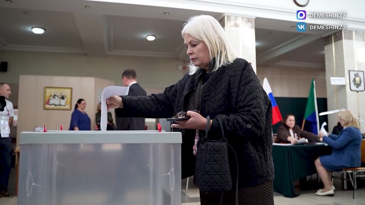 Дмитрий Демешин: Сегодня важный день для всей нашей страны и нашего региона – стартовало трёхдневное голосование