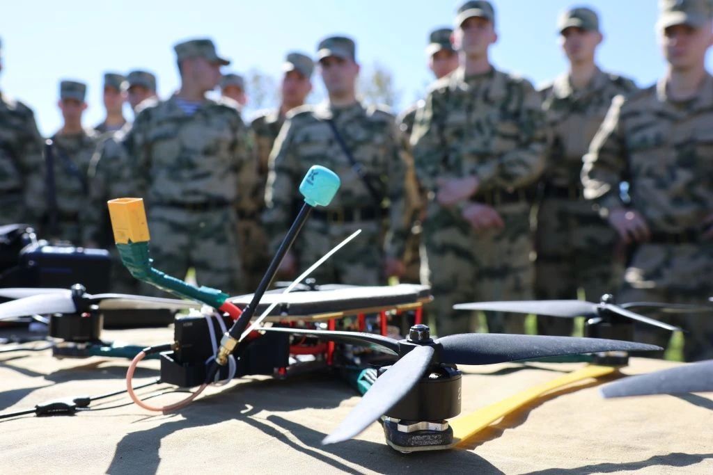 Выпускники военных ВУЗов прибыли на службу в Восточный округ Росгвардии Выпускники военных ВУЗов прибыли на службу в Восточный округ Росгвардии