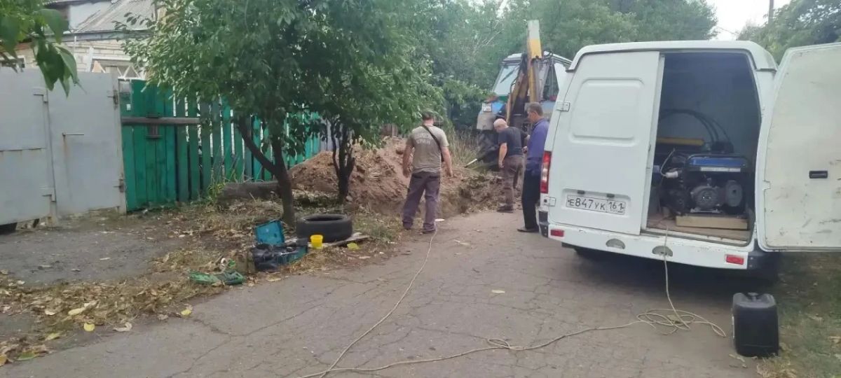 Аварийно-восстановительная бригада Хабаровского края продолжает свое функционирование на территории г. Дебальцево Аварийно-восстановительная бригада Хабаровского края продолжает свое функционирование на территории г. Дебальцево