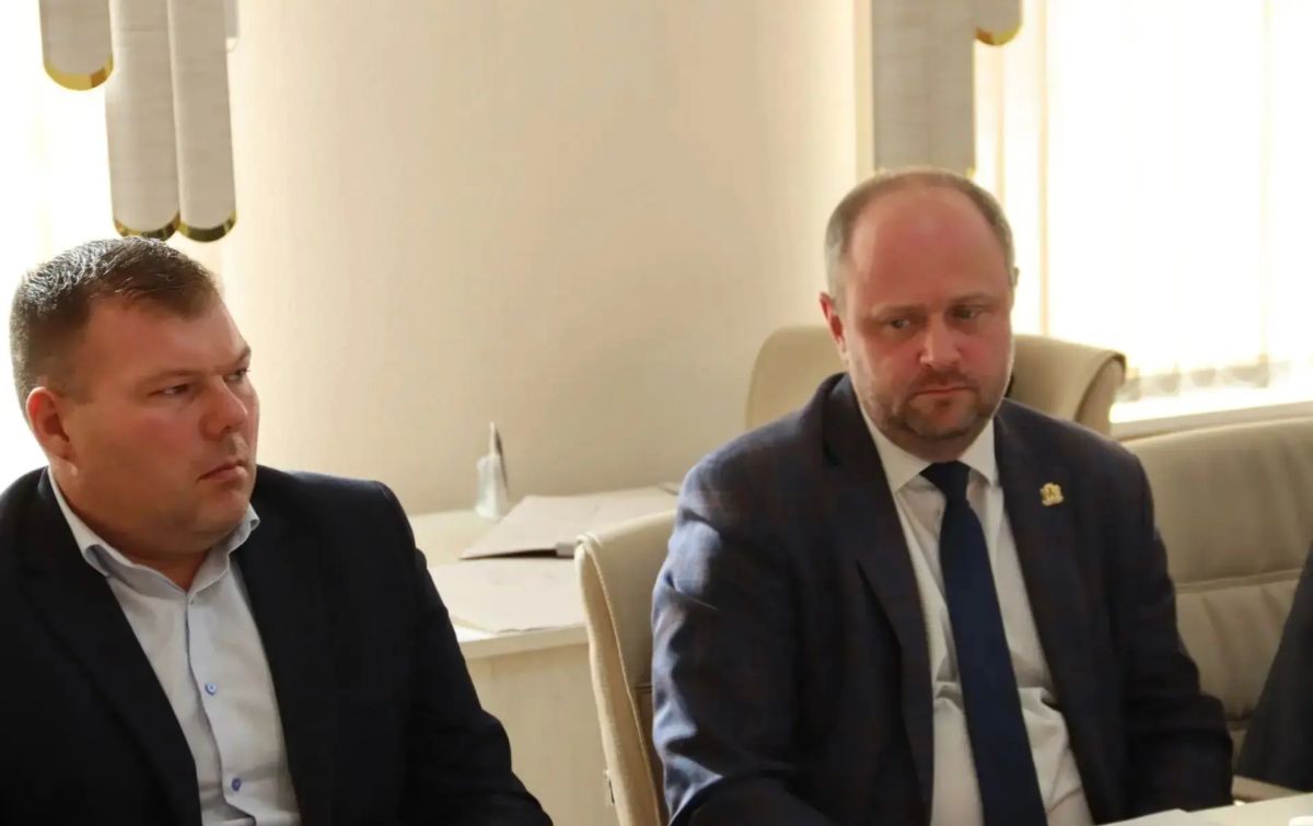 Сергей Кравчук: Провел аппаратное совещание Сергей Кравчук: Провел аппаратное совещание