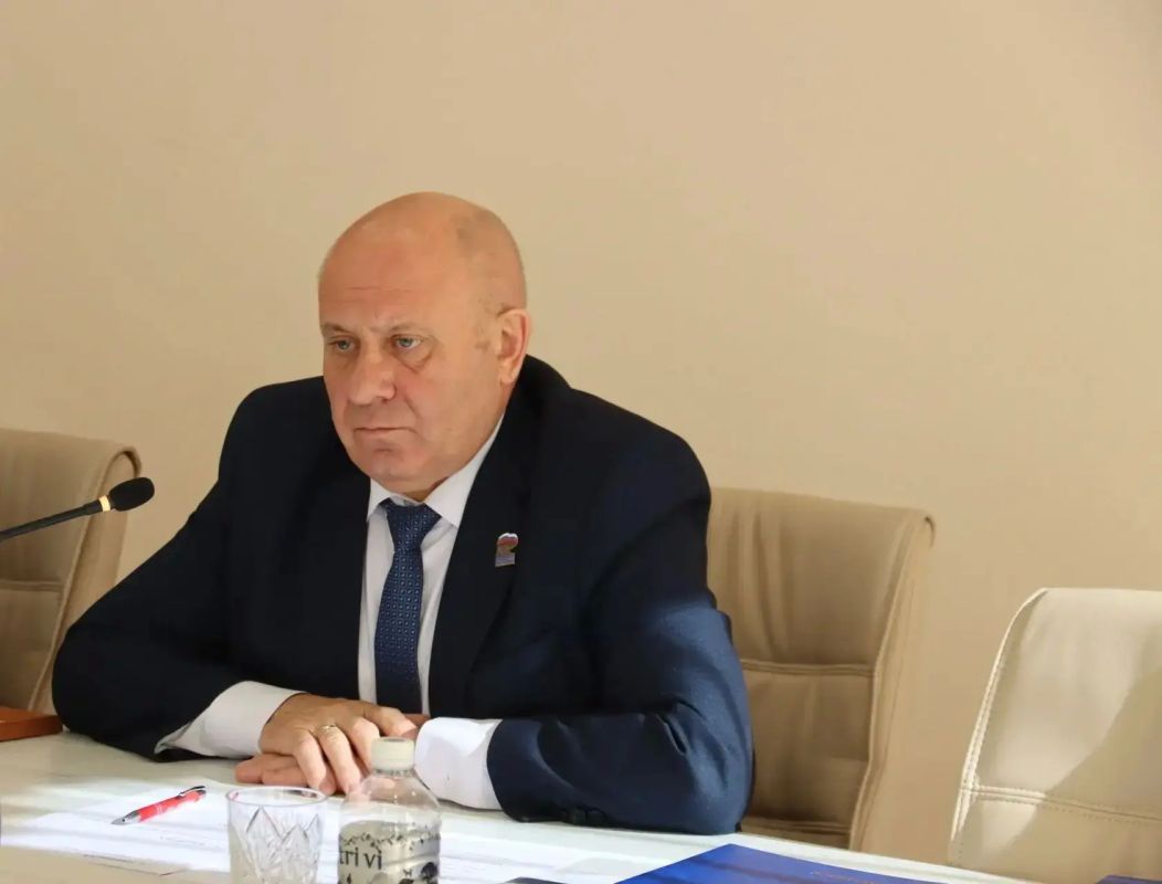 Сергей Кравчук: Провел аппаратное совещание