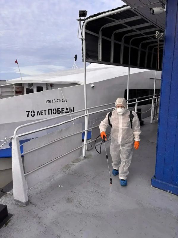 В речном пункте пропуска Хабаровск прошли тактико-специальные учения В речном пункте пропуска Хабаровск прошли тактико-специальные учения