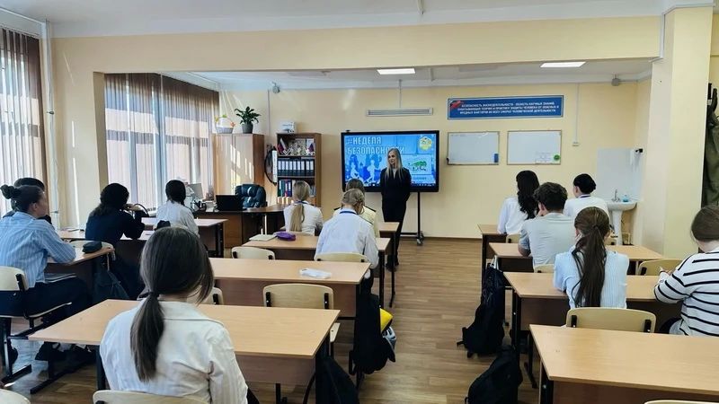 Сотрудники Госавтоинспекции Ванинского района провели урок безопасности для школьников Сотрудники Госавтоинспекции Ванинского района провели урок безопасности для школьников