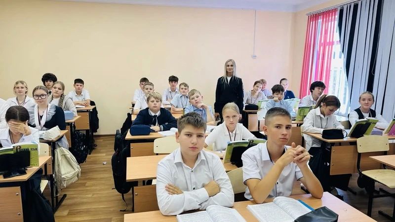 Сотрудники Госавтоинспекции Ванинского района провели урок безопасности для школьников Сотрудники Госавтоинспекции Ванинского района провели урок безопасности для школьников