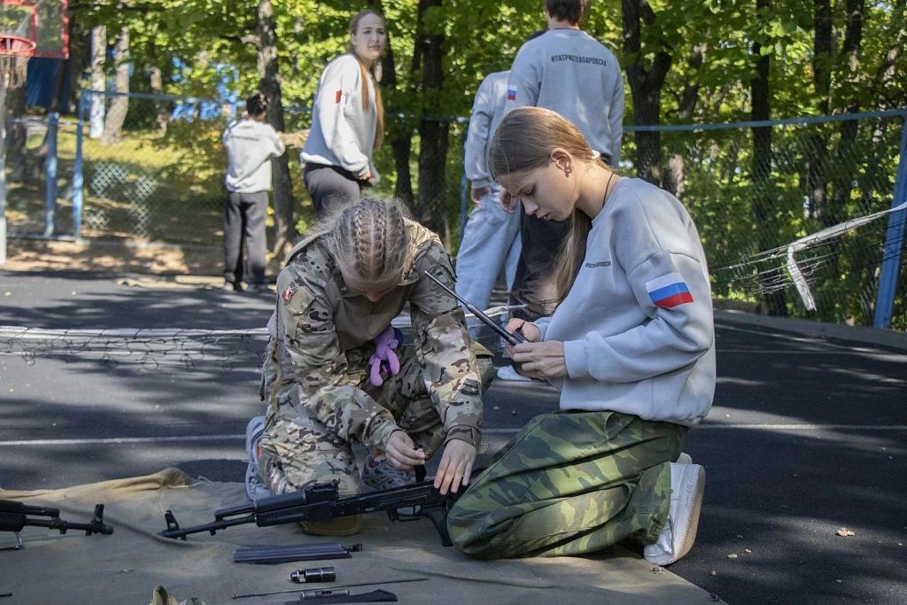 Более 135 ребят приняли участие в пятом городском патриотическом слете Более 135 ребят приняли участие в пятом городском патриотическом слете