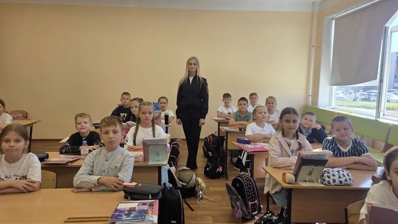 Сотрудники Госавтоинспекции Ванинского района провели урок безопасности для школьников