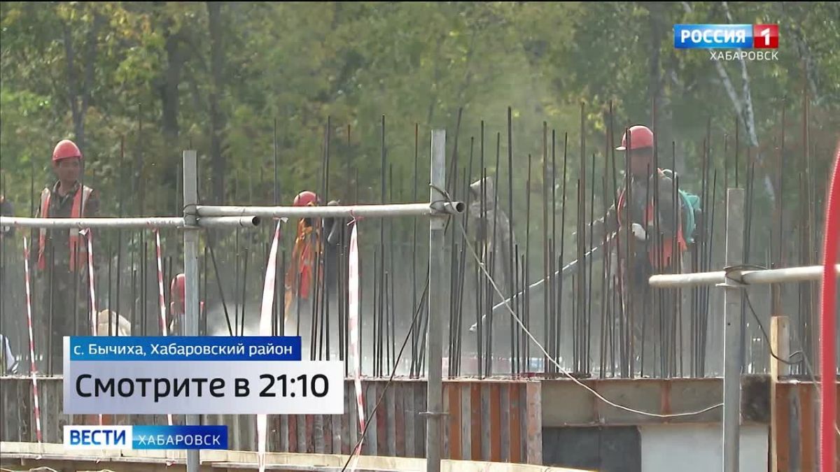 Смотрите в 21:10. На стройплощадке Центра детского отдыха в Бычихе вдвое увеличили число рабочих