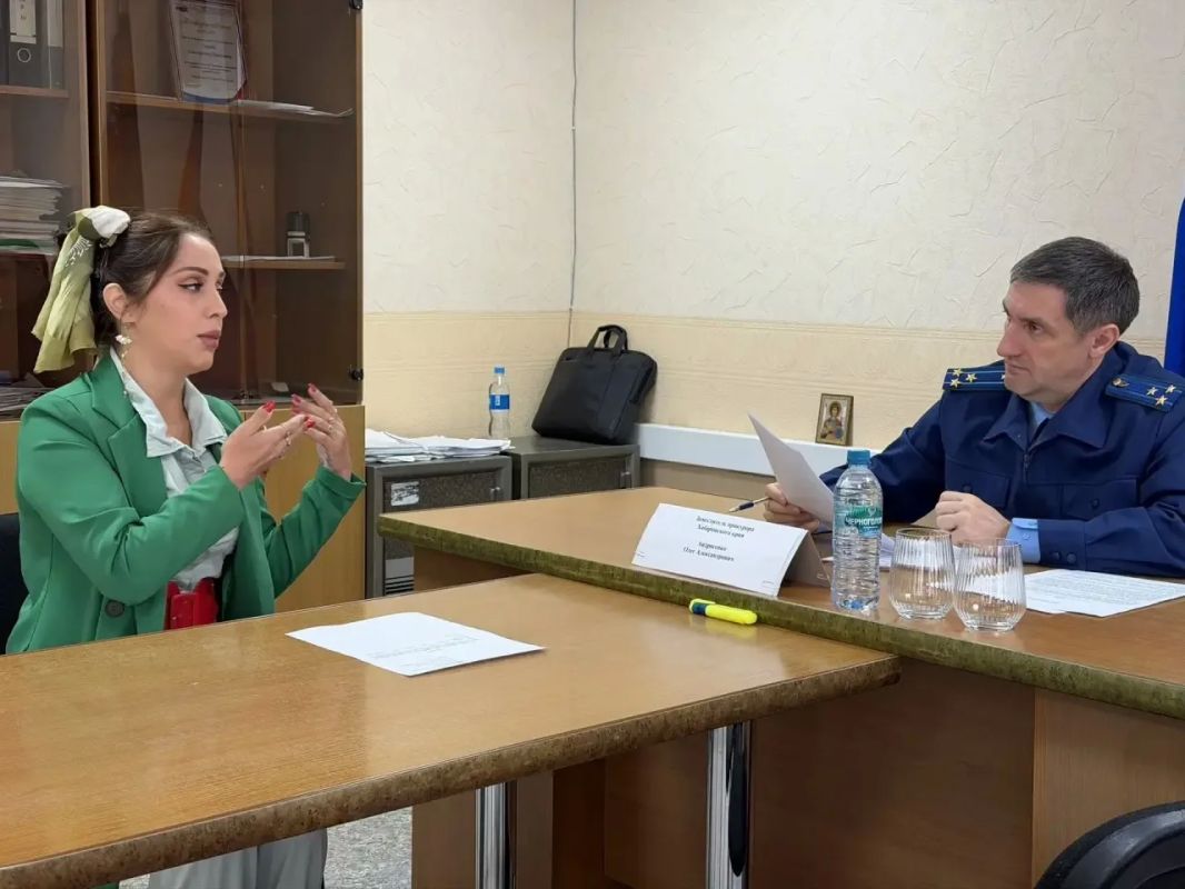 В Хабаровском крае заместитель прокурора региона провел личный прием граждан В Хабаровском крае заместитель прокурора региона провел личный прием граждан