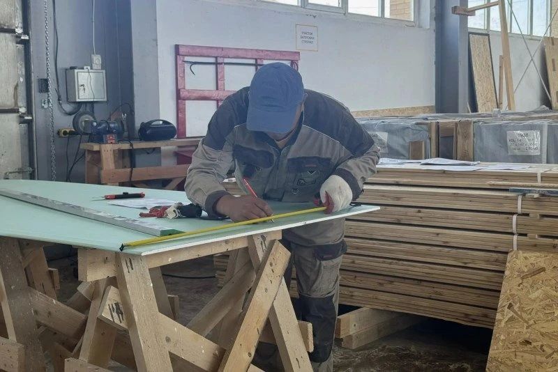 От заготовки леса до производства домокомплектов От заготовки леса до производства домокомплектов