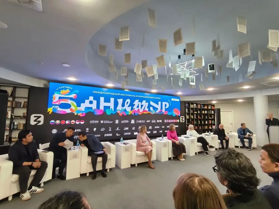 В Хабаровске стартовал V Международный фестиваль анимационного кино «Анимур» и ASEAN –Russia Animation Market! В Хабаровске стартовал V Международный фестиваль анимационного кино «Анимур» и ASEAN –Russia Animation Market!