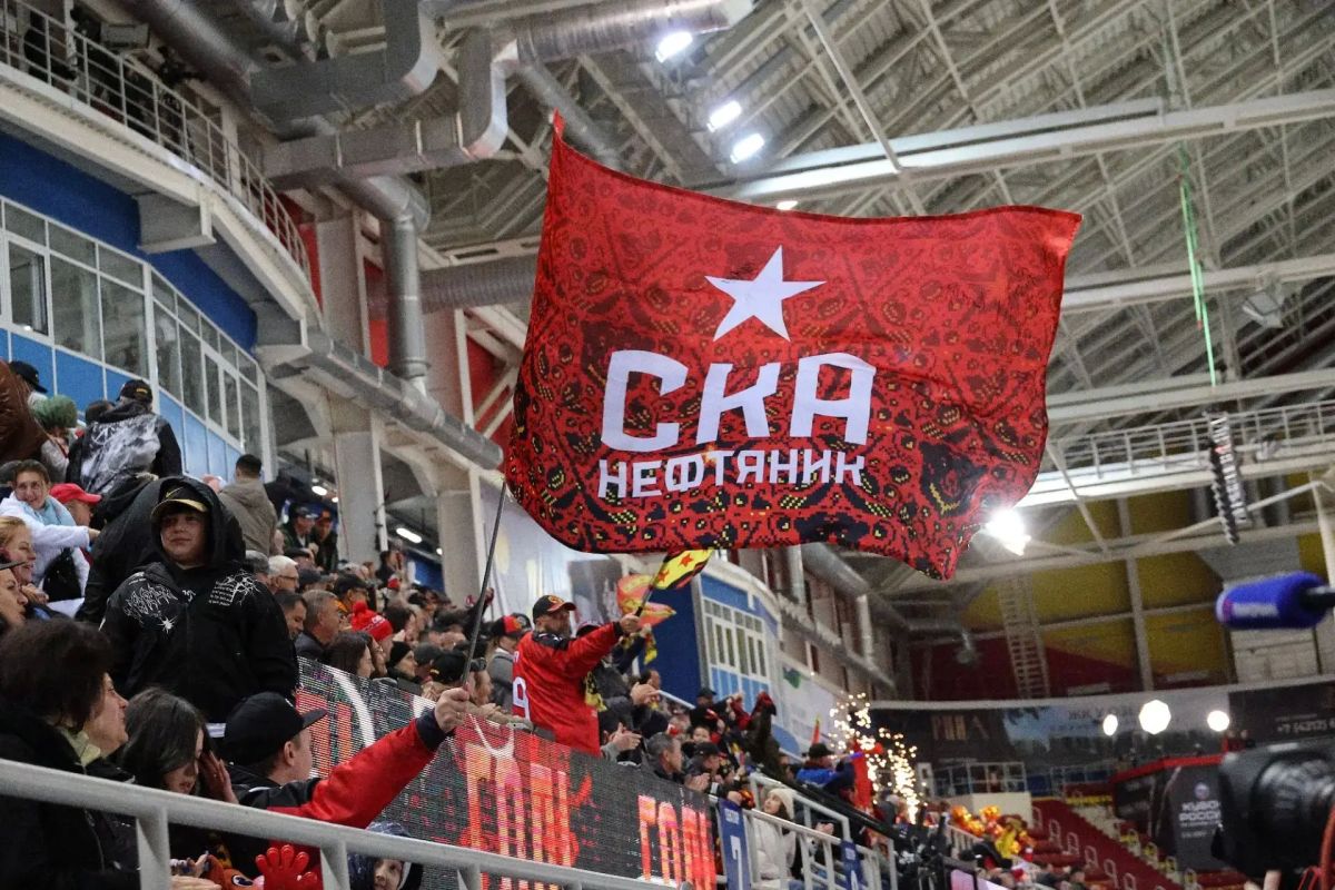 Дмитрий Демешин: Сегодня Хабаровск принимает сильнейшие команды страны по хоккею с мячом Дмитрий Демешин: Сегодня Хабаровск принимает сильнейшие команды страны по хоккею с мячом