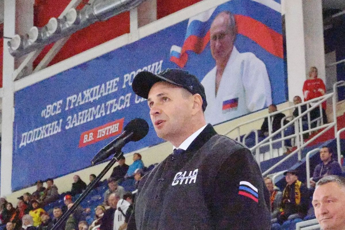 Дмитрий Демешин: Сегодня Хабаровск принимает сильнейшие команды страны по хоккею с мячом