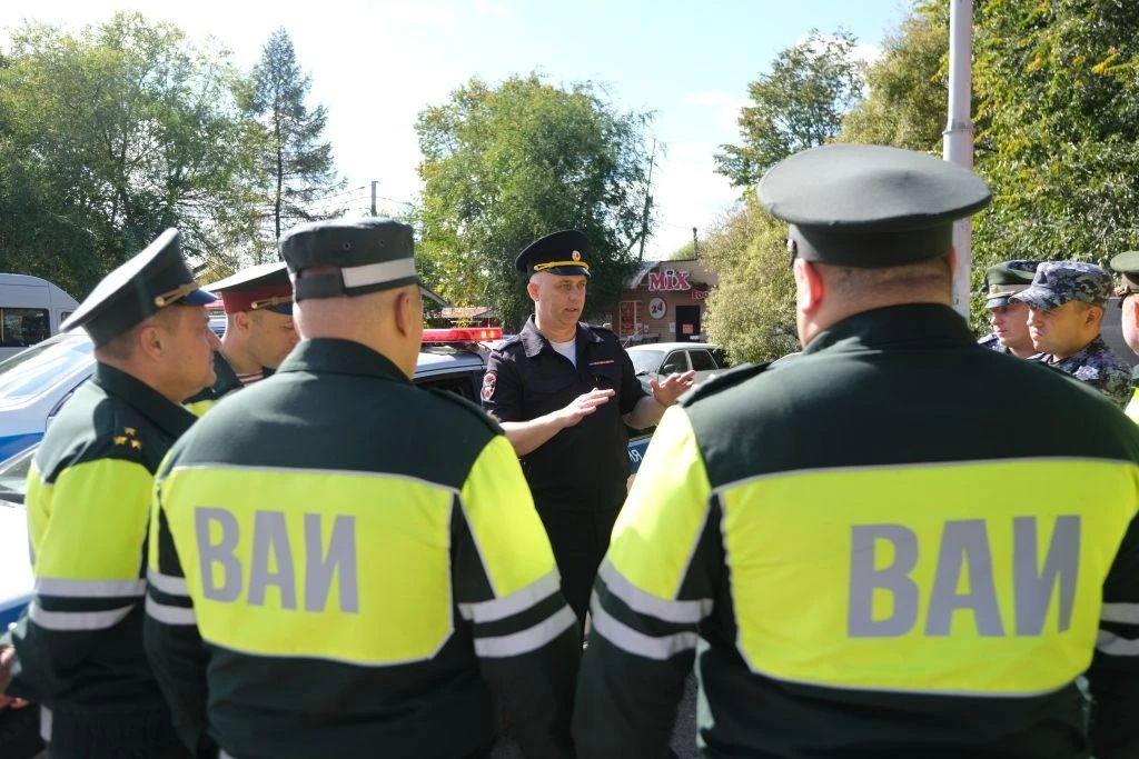 В Хабаровске прошел учебный сбор с представителями военной автомобильной инспекции Росгвардии