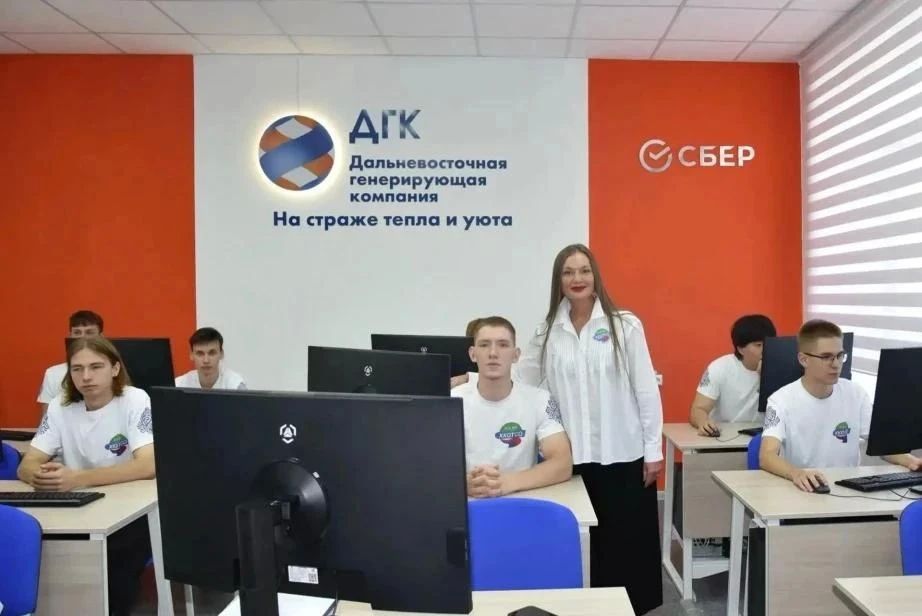 Новые учебные мастерские открылись в Хабаровском колледже отраслевых технологий и сферы обслуживания Новые учебные мастерские открылись в Хабаровском колледже отраслевых технологий и сферы обслуживания