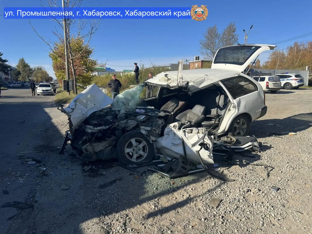 Пассажир легковушки погиб сегодня в столкновении в краевой столице Пассажир легковушки погиб сегодня в столкновении в краевой столице