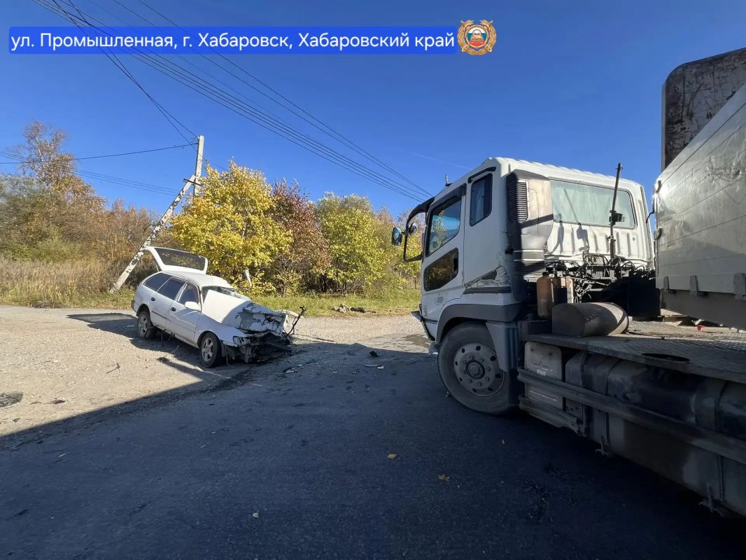 Пассажир легковушки погиб сегодня в столкновении в краевой столице Пассажир легковушки погиб сегодня в столкновении в краевой столице