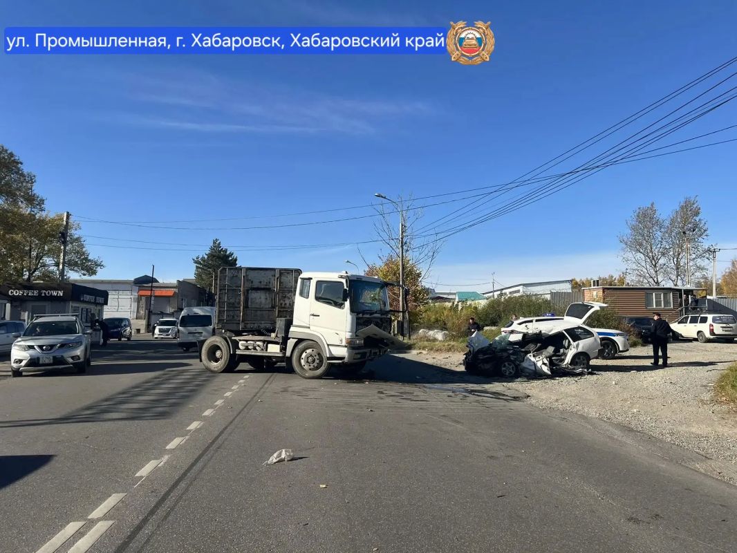 Пассажир легковушки погиб сегодня в столкновении в краевой столице Пассажир легковушки погиб сегодня в столкновении в краевой столице