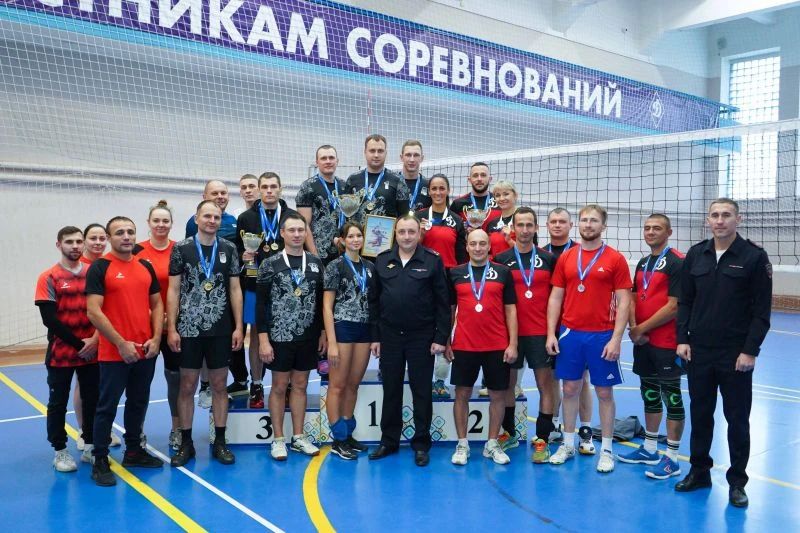 Открытый чемпионат по волейболу среди сотрудников полиции в Хабаровске: итоги трехдневных состязаний Открытый чемпионат по волейболу среди сотрудников полиции в Хабаровске: итоги трехдневных состязаний