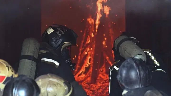 В Хабаровском крае наградят спасшего двух девочек при пожаре мужчину