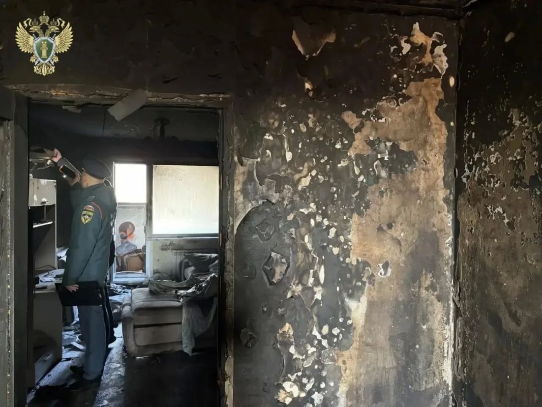 Мать и четверо детей погибли при пожаре в квартире в Комсомольске-на-Амуре