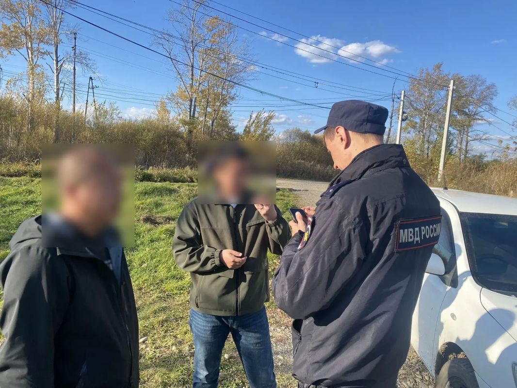 В Нанайском, Комсомольском и имени Лазо районам полицейские провели рейды по проверке соблюдения миграционного законодательства В Нанайском, Комсомольском и имени Лазо районам полицейские провели рейды по проверке соблюдения миграционного законодательства