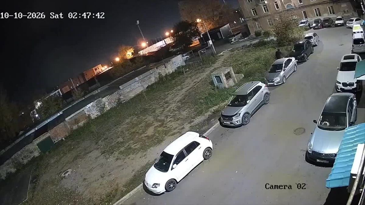 Поджигателя автомобилей разыскивают в Комсомольске
