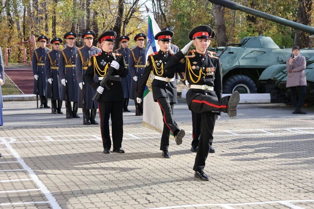 На Дальнем Востоке офицеры Росгвардии приняли участие в церемонии принятия присяги юными кадетами На Дальнем Востоке офицеры Росгвардии приняли участие в церемонии принятия присяги юными кадетами
