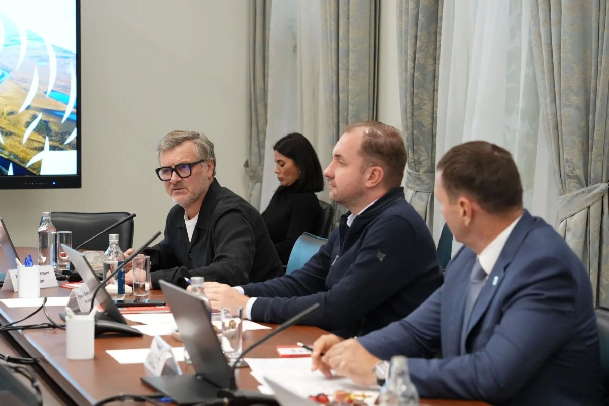 Дмитрий Демешин: Хабаровский край становится центром больших решений, важных для Дальнего Востока и всей России Дмитрий Демешин: Хабаровский край становится центром больших решений, важных для Дальнего Востока и всей России