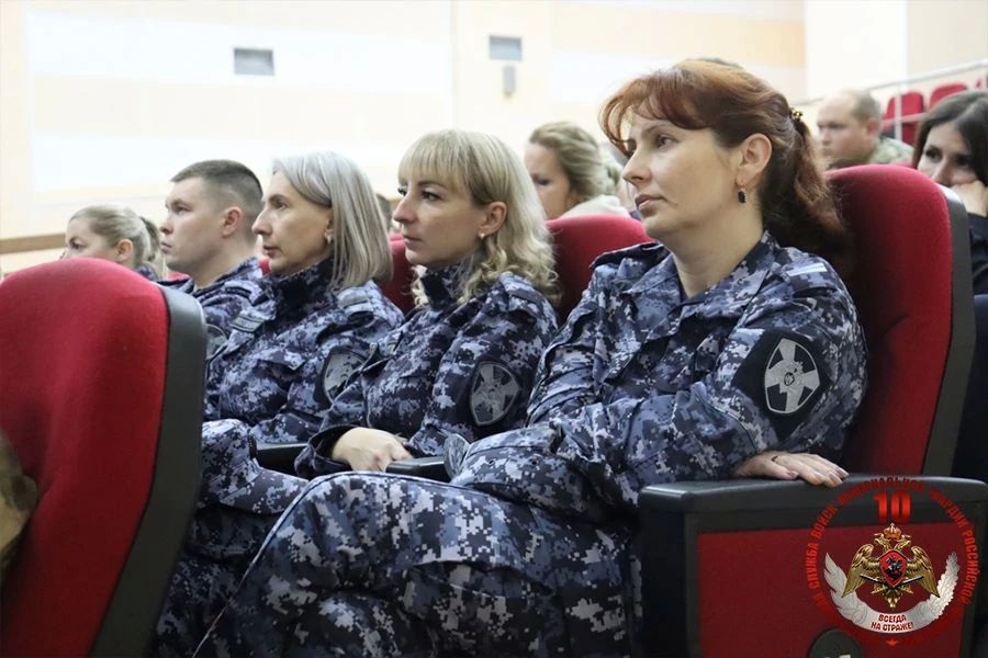 Хабаровские росгвардейцы встретились с представителями духовенства Хабаровские росгвардейцы встретились с представителями духовенства