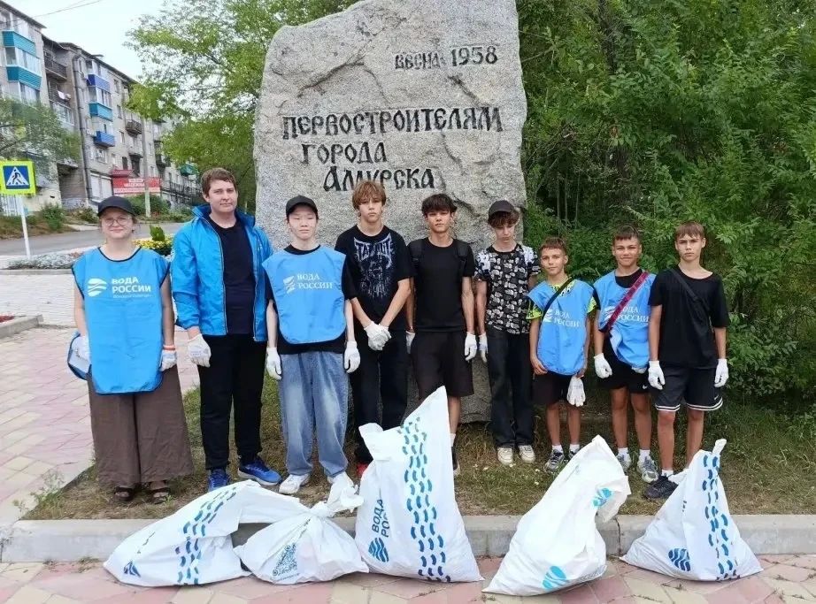 В Хабаровском крае убрали мусор с берегов после осеннего паводка