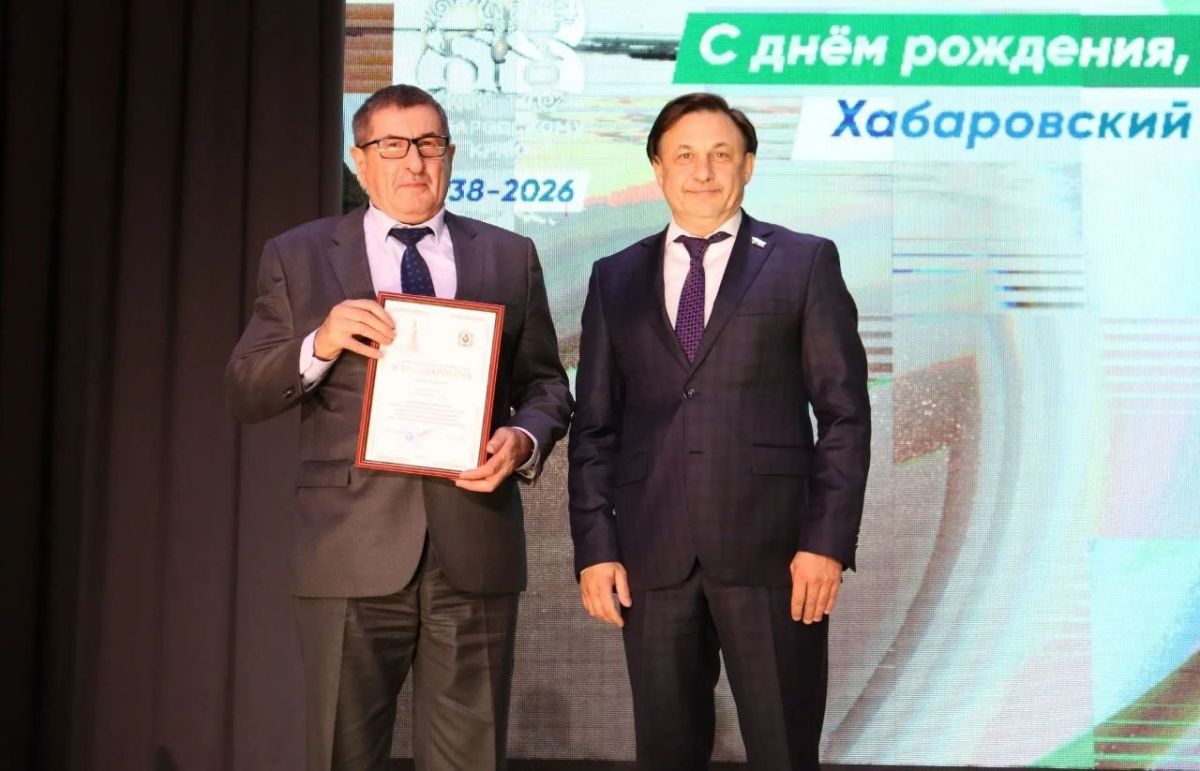 Александр Жорник: В минувший четверг в краевом Доме молодёжи Комсомольска-на-Амуре состоялось торжественное мероприятие, посвящённое 88-й годовщине образования Хабаровского края Александр Жорник: В минувший четверг в краевом Доме молодёжи Комсомольска-на-Амуре состоялось торжественное мероприятие, посвящённое 88-й годовщине образования Хабаровского края