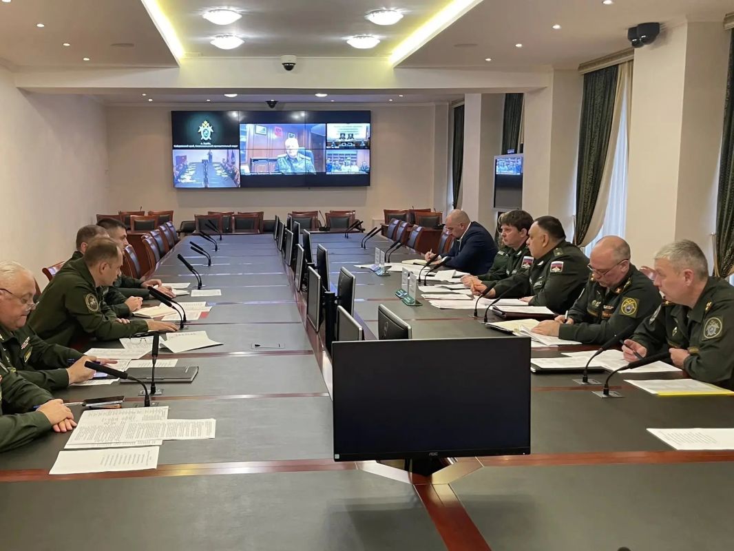 Заместителем Председателя СК России – руководителем ГВСУ проведен личный прием членов семей военнослужащих из Хабаровского края Заместителем Председателя СК России – руководителем ГВСУ проведен личный прием членов семей военнослужащих из Хабаровского края