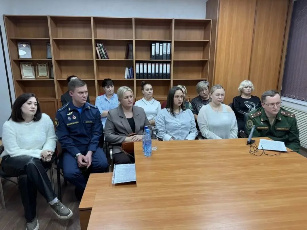 Заместителем Председателя СК России – руководителем ГВСУ проведен личный прием членов семей военнослужащих из Хабаровского края Заместителем Председателя СК России – руководителем ГВСУ проведен личный прием членов семей военнослужащих из Хабаровского края