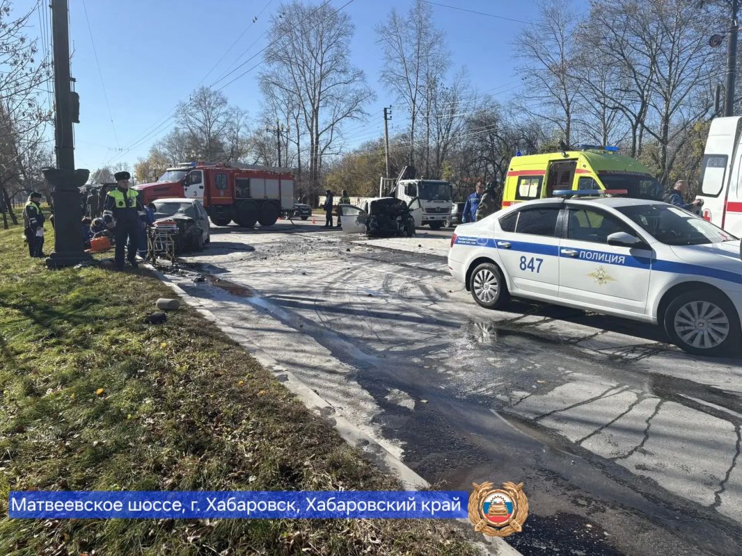 В столкновении с возгоранием в краевой столице получили травмы три человека В столкновении с возгоранием в краевой столице получили травмы три человека