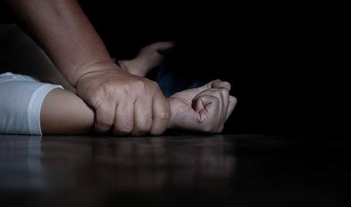 Учитель-педофил из Хабаровска изнасиловал ребенка после выхода из тюрьмы