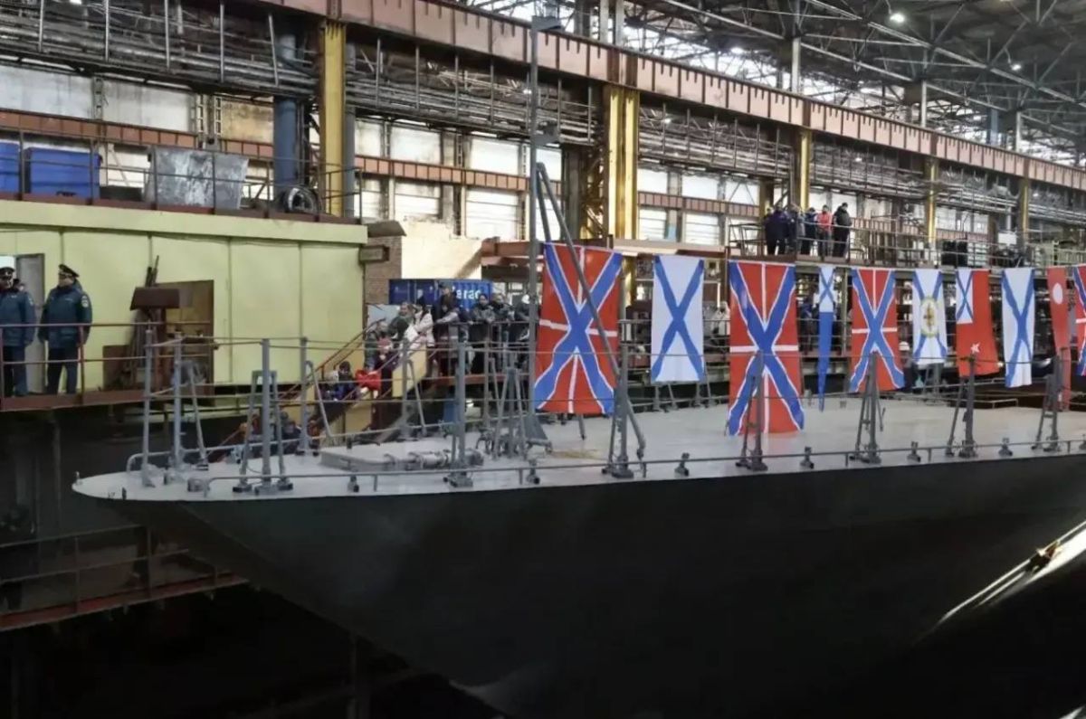 Корвет «Грозный» покинул стапеля Амурского судостроительного завода Корвет «Грозный» покинул стапеля Амурского судостроительного завода