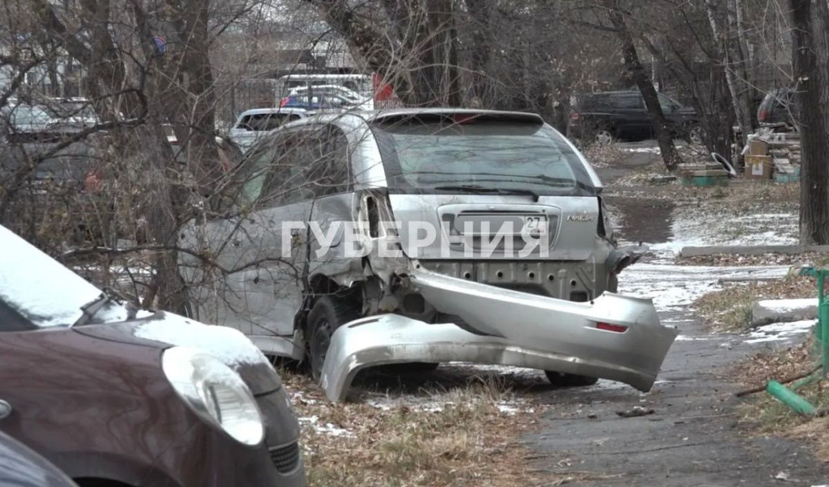 «Дорога виновата, а не я»: сразу три авто попали в ДТП в Хабаровске «Дорога виновата, а не я»: сразу три авто попали в ДТП в Хабаровске